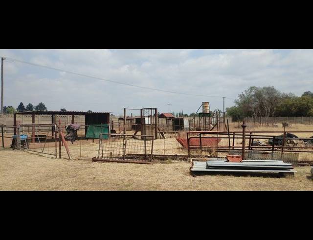 FARM FOR SALE IN MOOILANDE